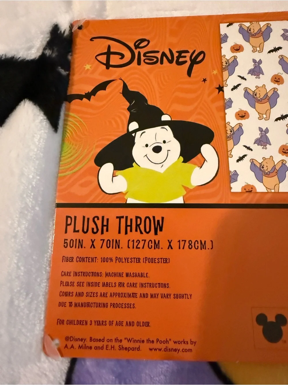 Disney Winnie the Pooh Kids Halloween Blanket - White & Purple